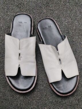 Matin Kim White Leather Sandals